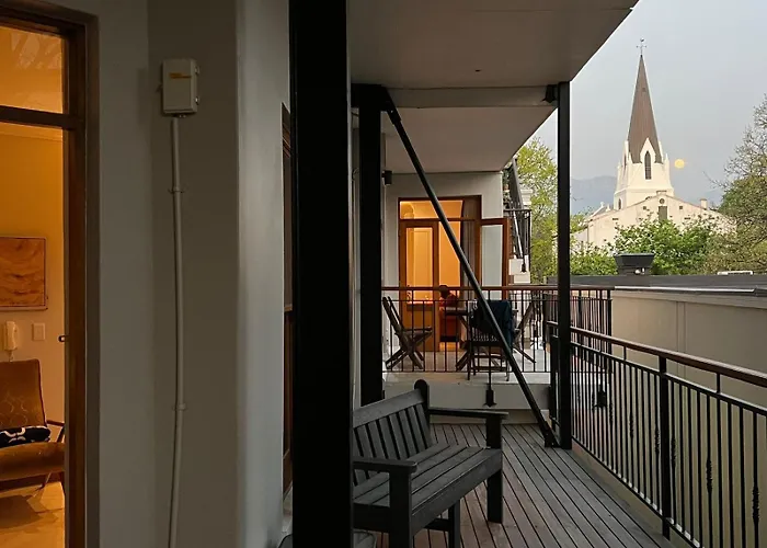 Coachers Courtyard Studio 403
